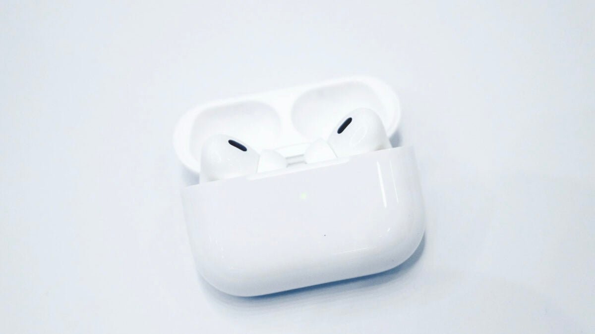 With AI Siri Delayed, Apple’s AirPods Pro 3 May Be Next With AI Siri Delayed, Apple’s AirPods Pro 3 May Be Next