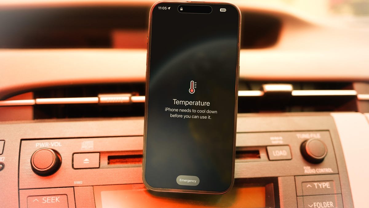 Phone Temperature Skyrocketing? These Tricks Keep It Chill Phone Temperature Skyrocketing? These Tricks Keep It Chill