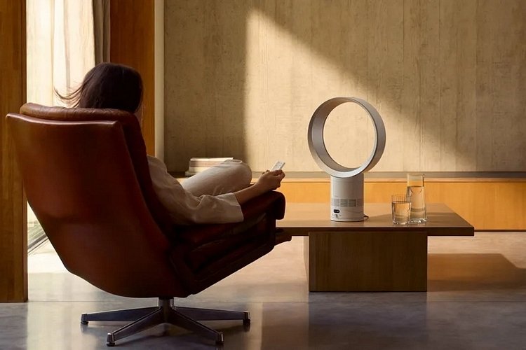 Dyson Cool CF1 Finally Refreshes the Original Bladeless Fan Dyson Cool CF1 Finally Refreshes the Original Bladeless Fan