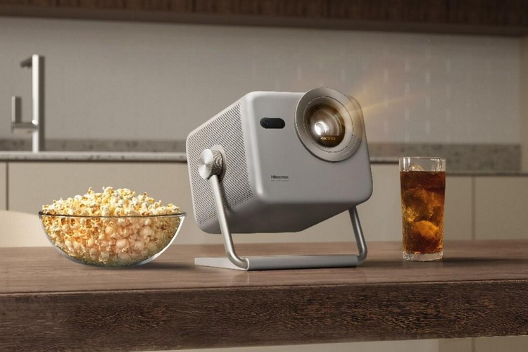 Hisense M2 Pro Fits a Triple Laser 4K Engine in a Portable Projector Hisense M2 Pro Fits a Triple Laser 4K Engine in a Portable Projector