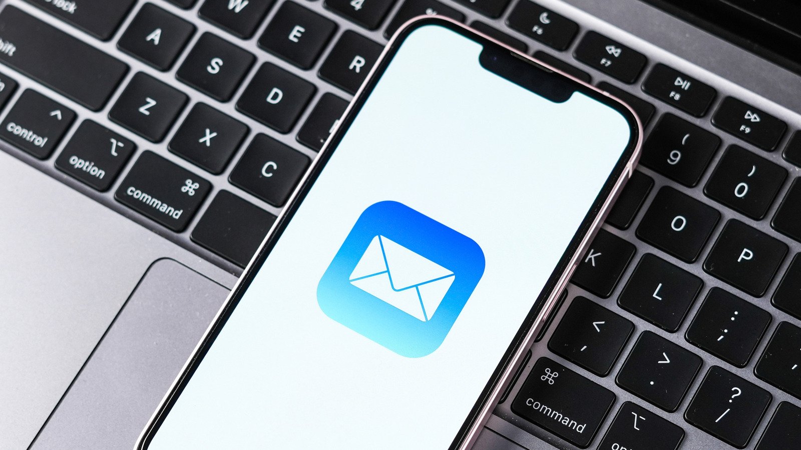 What To Do If Your iPhone Mail App Is Frozen What To Do If Your iPhone Mail App Is Frozen