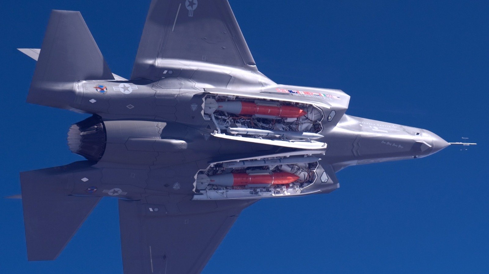 This Is The First Stealth Fighter Jet Authorized To Carry Nukes For The US This Is The First Stealth Fighter Jet Authorized To Carry Nukes For The US