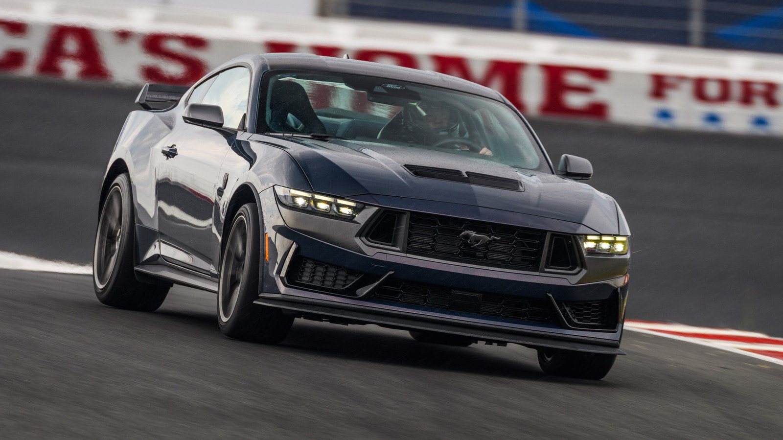 What Is The Mustang Dark Horse’s Top Speed & How Fast Can It Run The Quarter Mile? What Is The Mustang Dark Horse’s Top Speed & How Fast Can It Run The Quarter Mile?