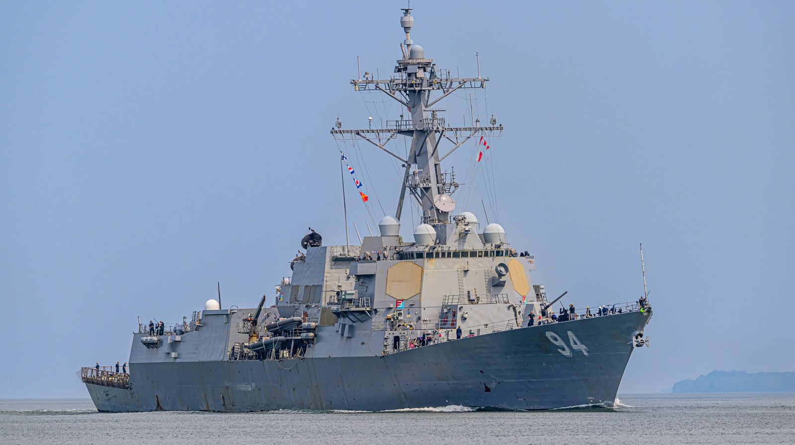 How Far Can A US Navy Destroyer Ship Shoot? How Far Can A US Navy Destroyer Ship Shoot?