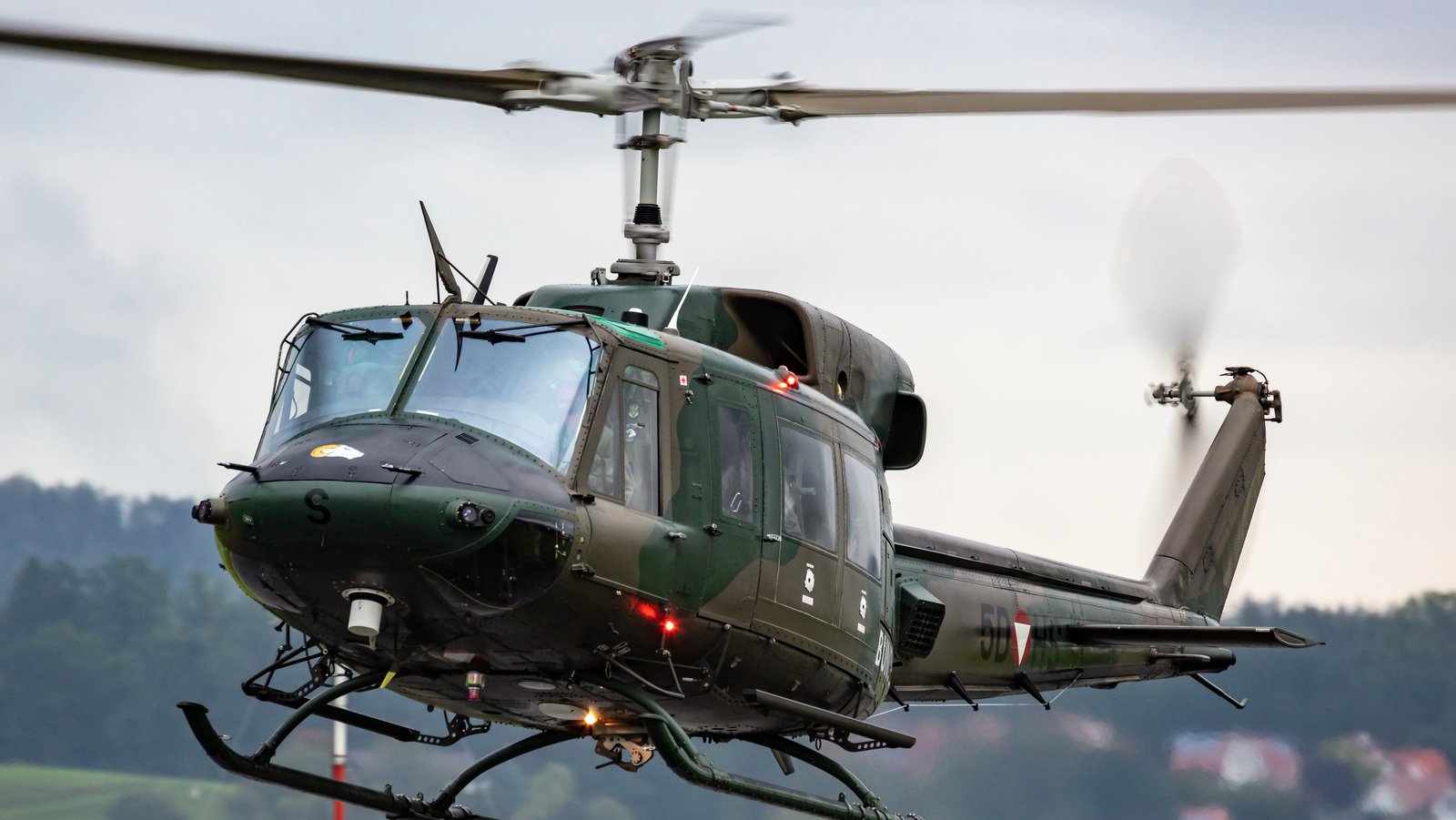What Is Mast Bumping And How Dangerous Is It For Helicopters? What Is Mast Bumping And How Dangerous Is It For Helicopters?