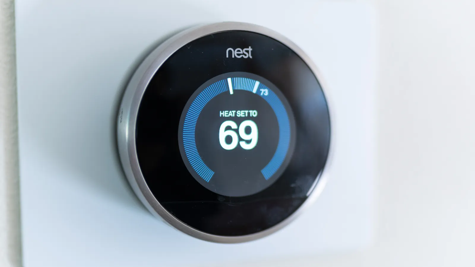 Google Pulls the Plug on Old Nest Thermostat Support